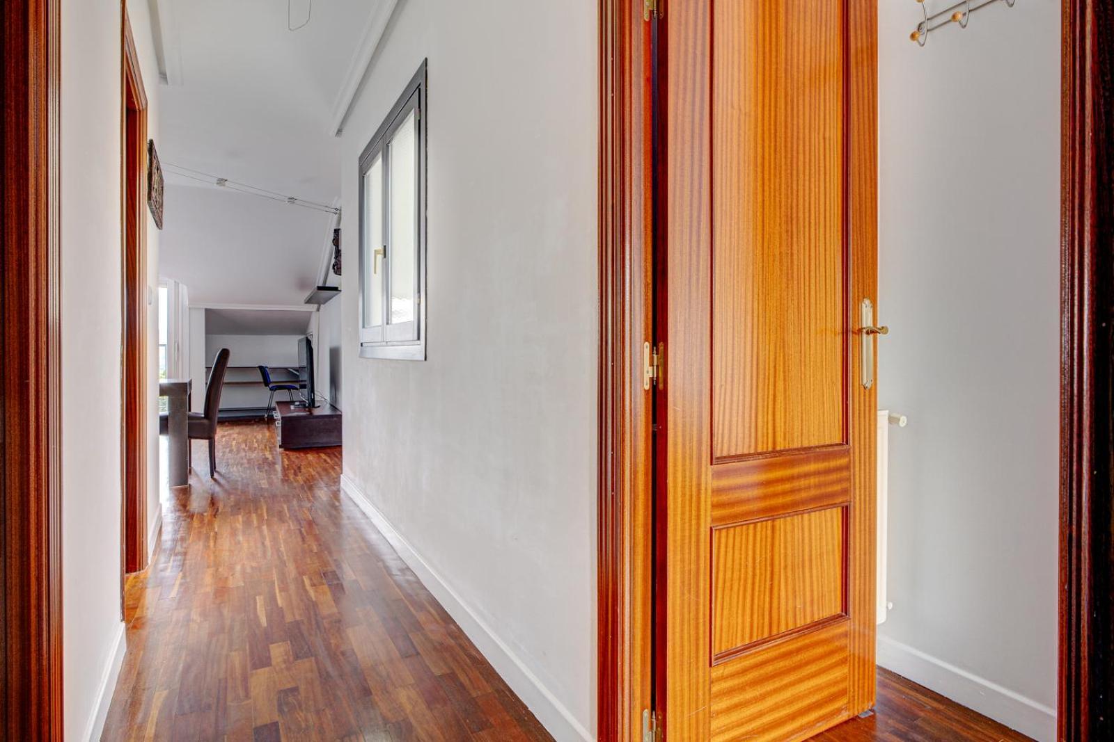 Luminoso Atico Con Terraza, Irun, Parking, 4Pax Apartment Luaran gambar