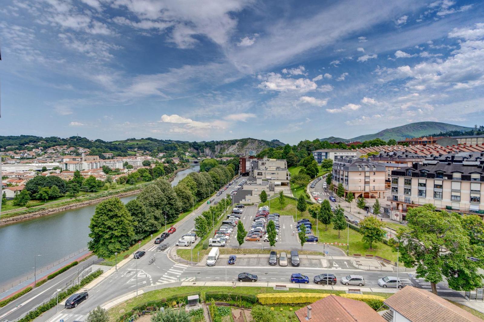 Luminoso Atico Con Terraza, Irun, Parking, 4Pax Apartment Luaran gambar