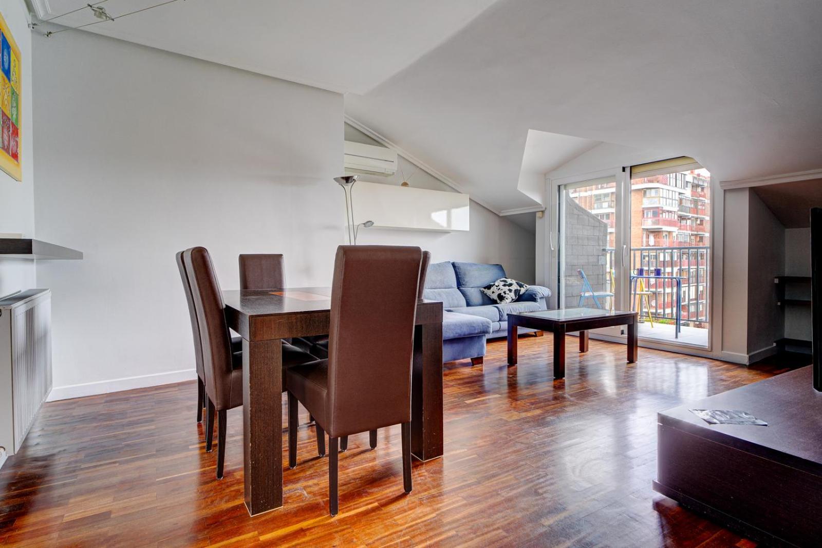Luminoso Atico Con Terraza, Irun, Parking, 4Pax Apartment Luaran gambar