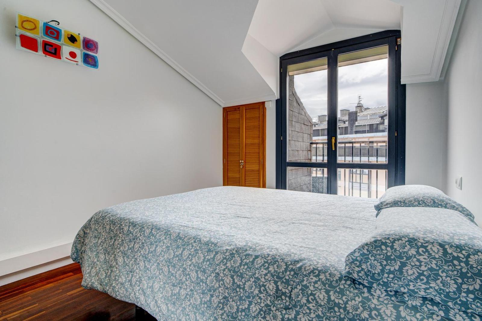Luminoso Atico Con Terraza, Irun, Parking, 4Pax Apartment Luaran gambar