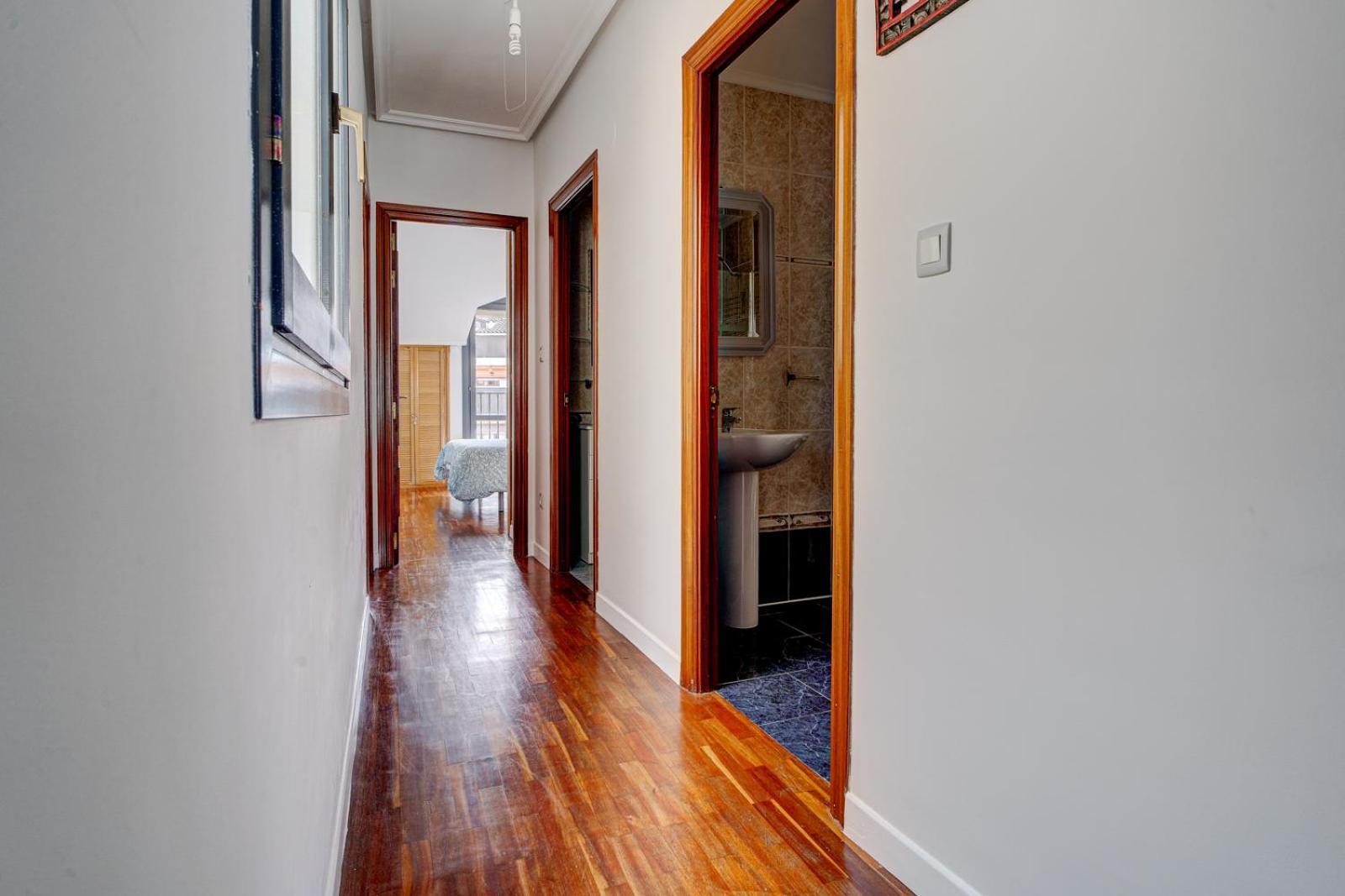 Luminoso Atico Con Terraza, Irun, Parking, 4Pax Apartment Luaran gambar
