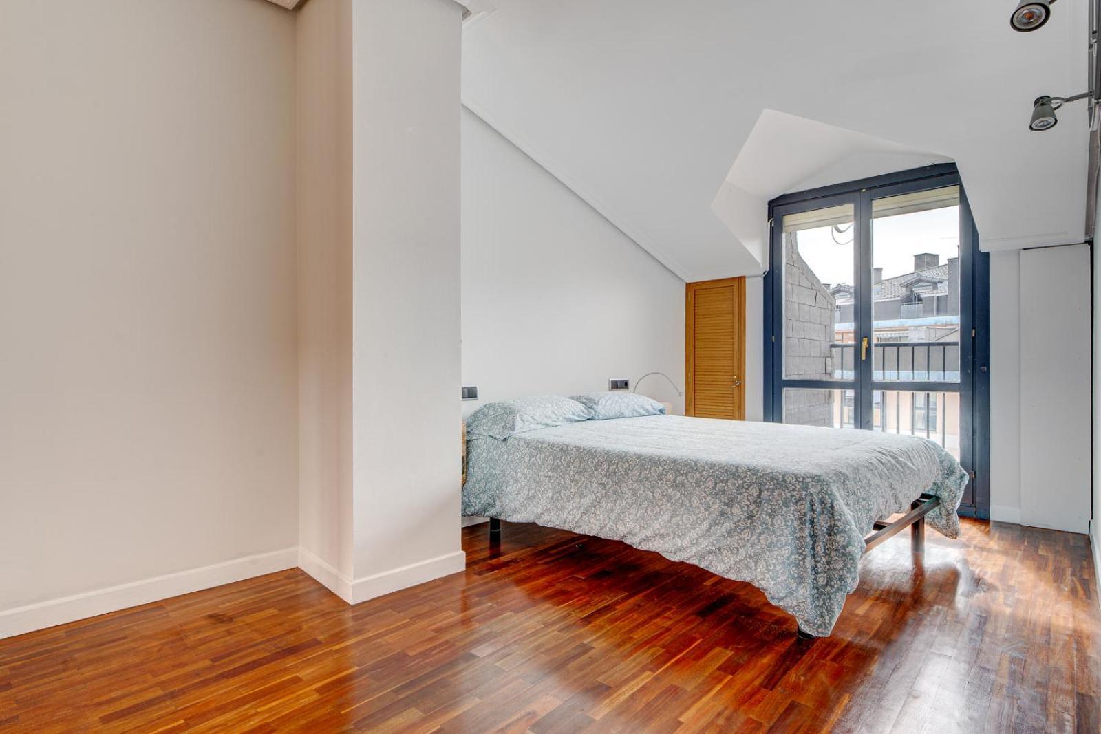 Luminoso Atico Con Terraza, Irun, Parking, 4Pax Apartment Luaran gambar